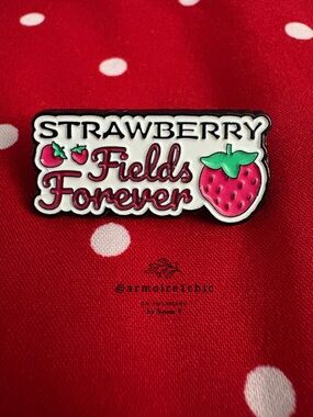 THE BEATLES | Strawberry Fields Forever Lapel Pin